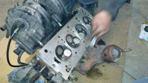003-cylinder-head-cleaning02-20120101_024
