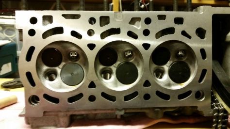 010_Cylinder_Head_reconditioned2